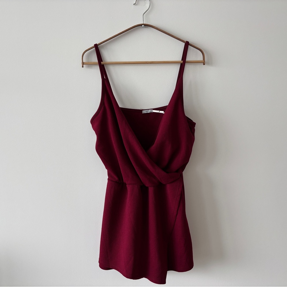 Kimchi Blue Burgundy Skinny Strap Mini Skort Romper Womens Small